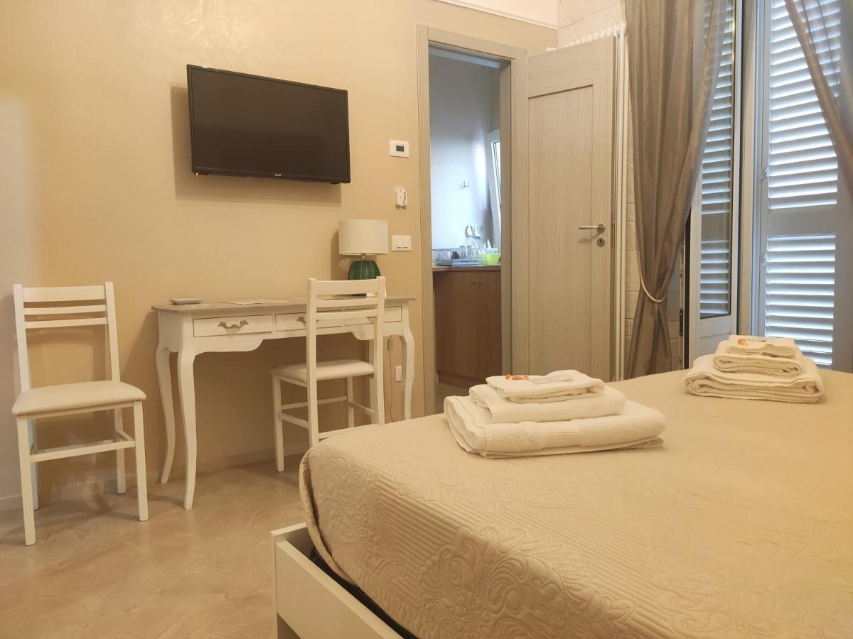 Dimora Della Nonna Hotel Mola di Bari Buitenkant foto